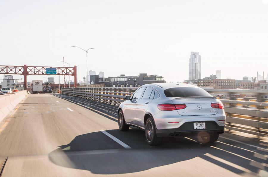  Mercedes-AMG GLC43 4Matic Coupe (C253) 2016 года  (NA) (фото 12 из 32)